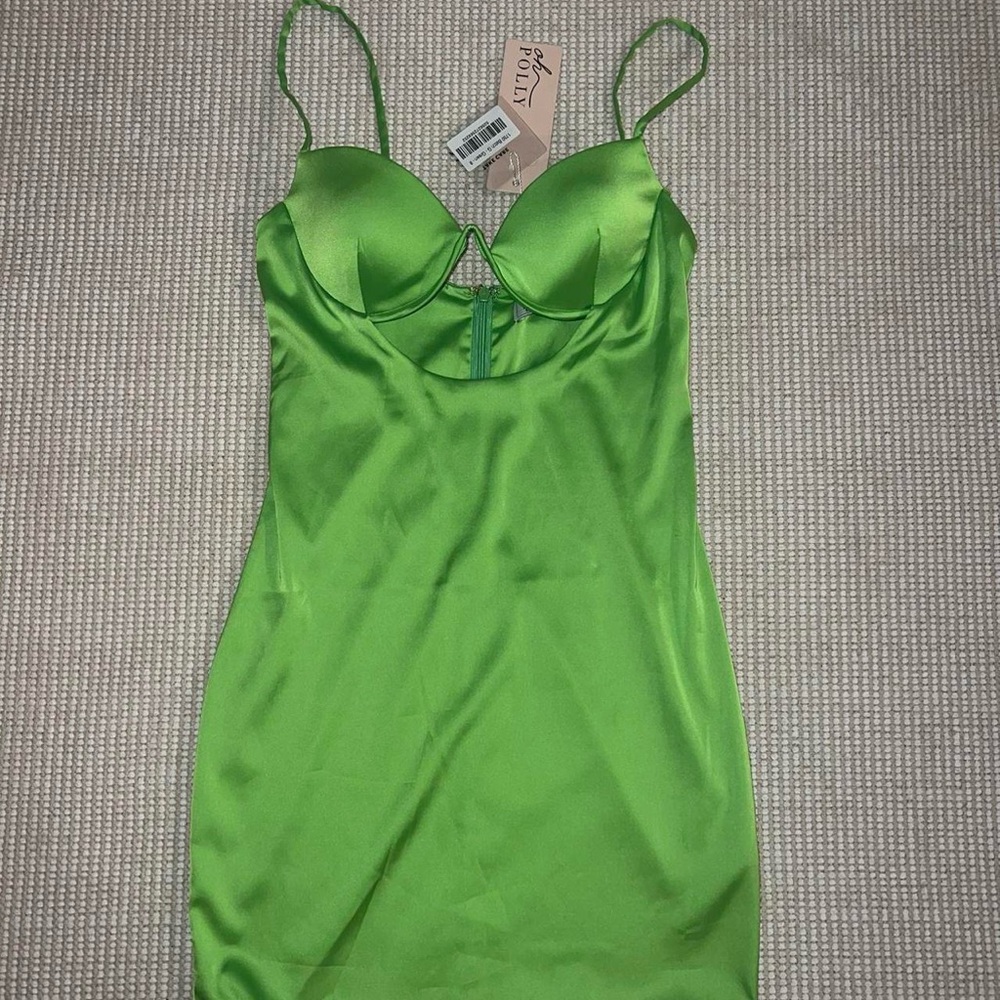 Dress - Picture 2 of 4